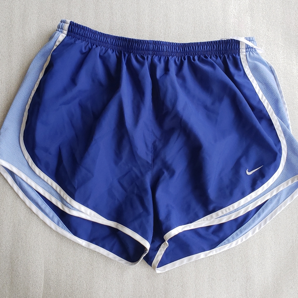 Athletic short bundle size large - Picture 2 of 4